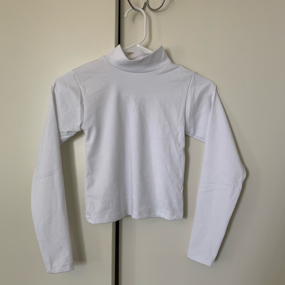 White crop top